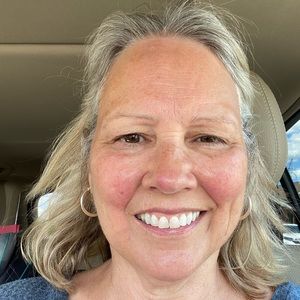 Meet your Posher, Deana
